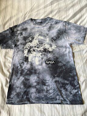 Unisex NASA Astronaut T-Shirt -- NWOT